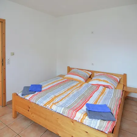 Apartment Farm Situated Next To The Kellerwald Edersee National Park With A Sunbathing Lawn