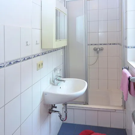 شقة Farm Situated Next To The Kellerwald-edersee National Park With A Sunbathing Lawn