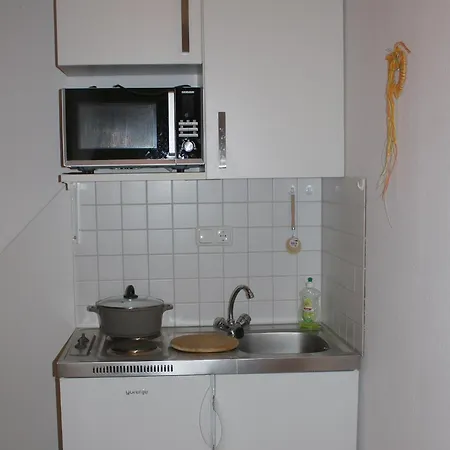 شقة Farm Situated Next To The Kellerwald-edersee National Park With A Sunbathing Lawn