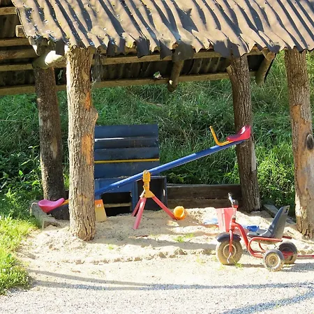 Farm Situated Next To The Kellerwald Edersee National Park With A Sunbathing Lawn 巴特维尔东根