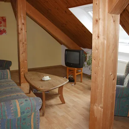 Διαμέρισμα Farm Situated Next To The Kellerwald-edersee National Park With A Sunbathing Lawn *